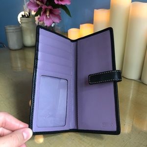 Thin Black Coach Wallet!